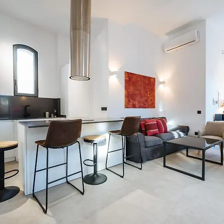 Apartamentos Montevideo 6 Seville Exterior photo