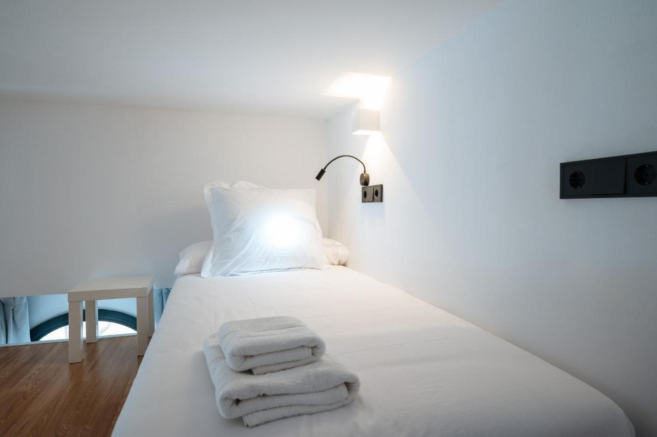 Montevideo 6 * Seville